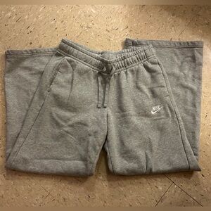 Nike Women's Gray Sweatpants
